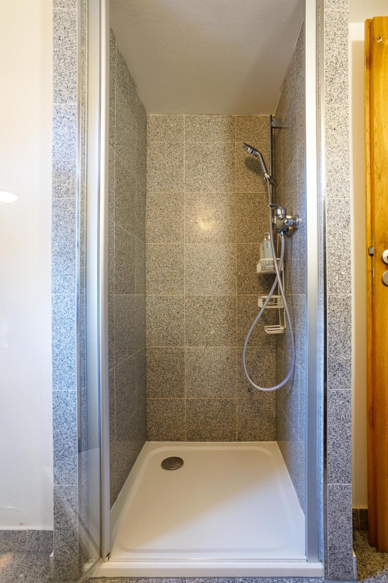 Apartments No.59 Локет Екстериор снимка