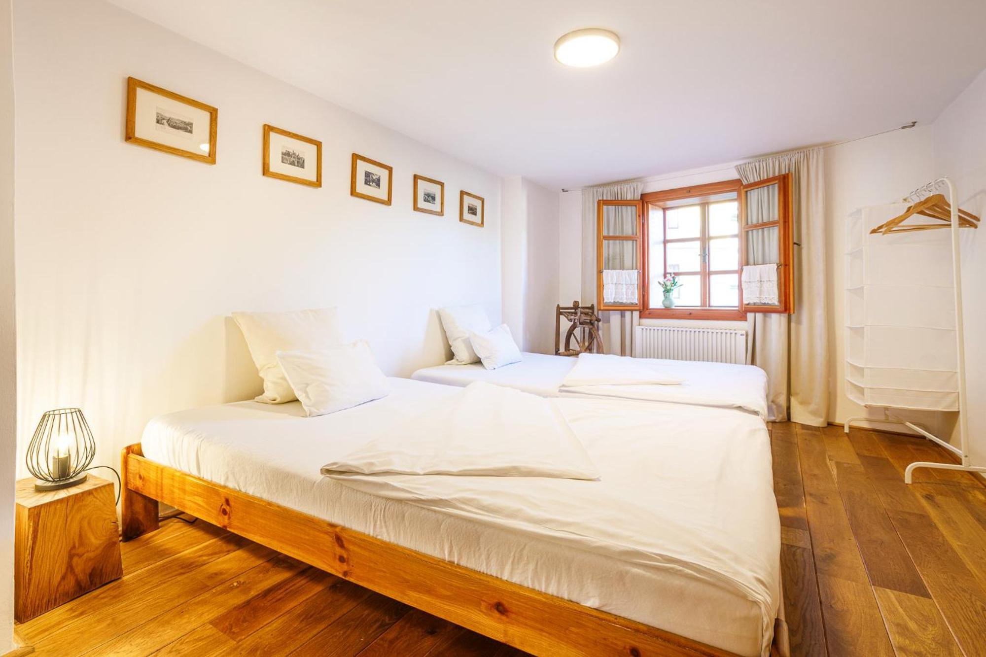 Apartments No.59 Локет Екстериор снимка