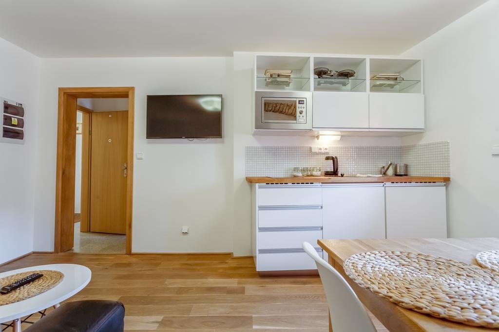 Apartments No.59 Локет Екстериор снимка