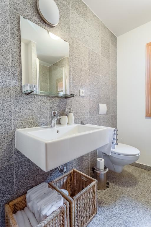 Apartments No.59 Локет Екстериор снимка