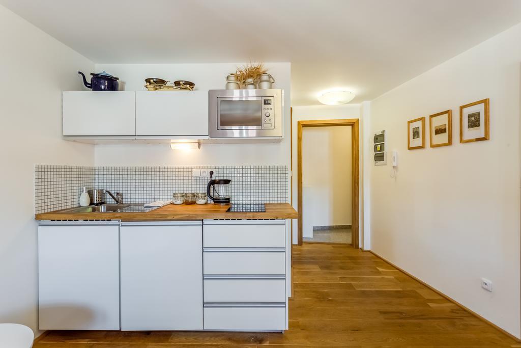 Apartments No.59 Локет Екстериор снимка